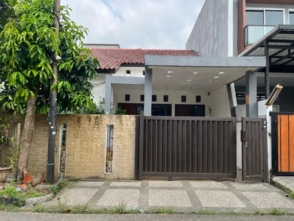 Dijual Rumah Siap Huni SHM Dekat Stasiun Pasar Minggu Baru - Jakarta Selatan