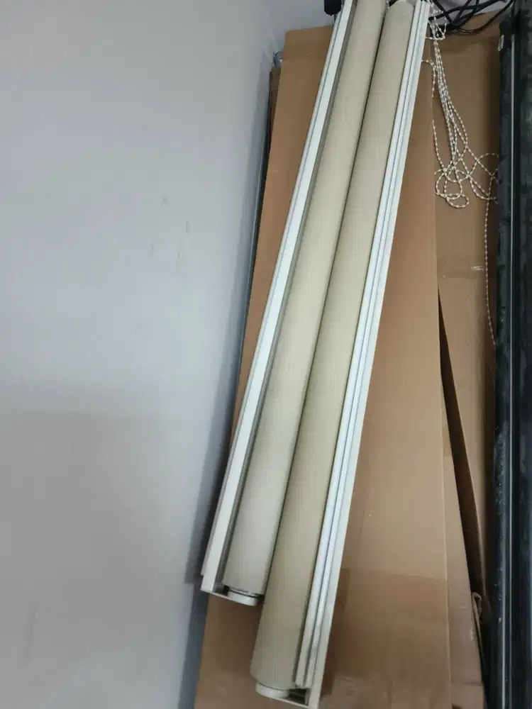 Roller Blind Blackout (Merk Sandei)