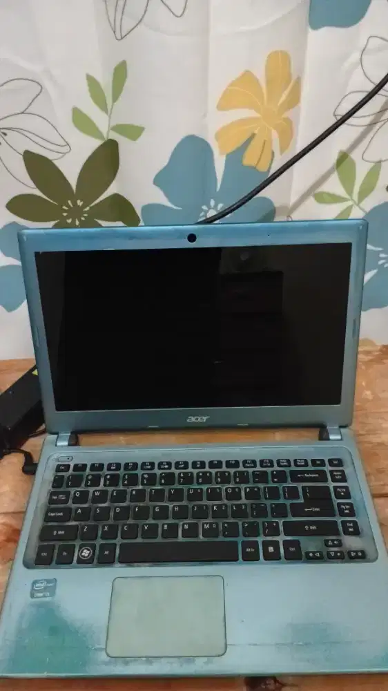 Laptop acer apa adanya