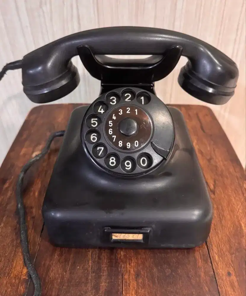 Siemens W48 dial telepon antik vintage rotary pajangan original