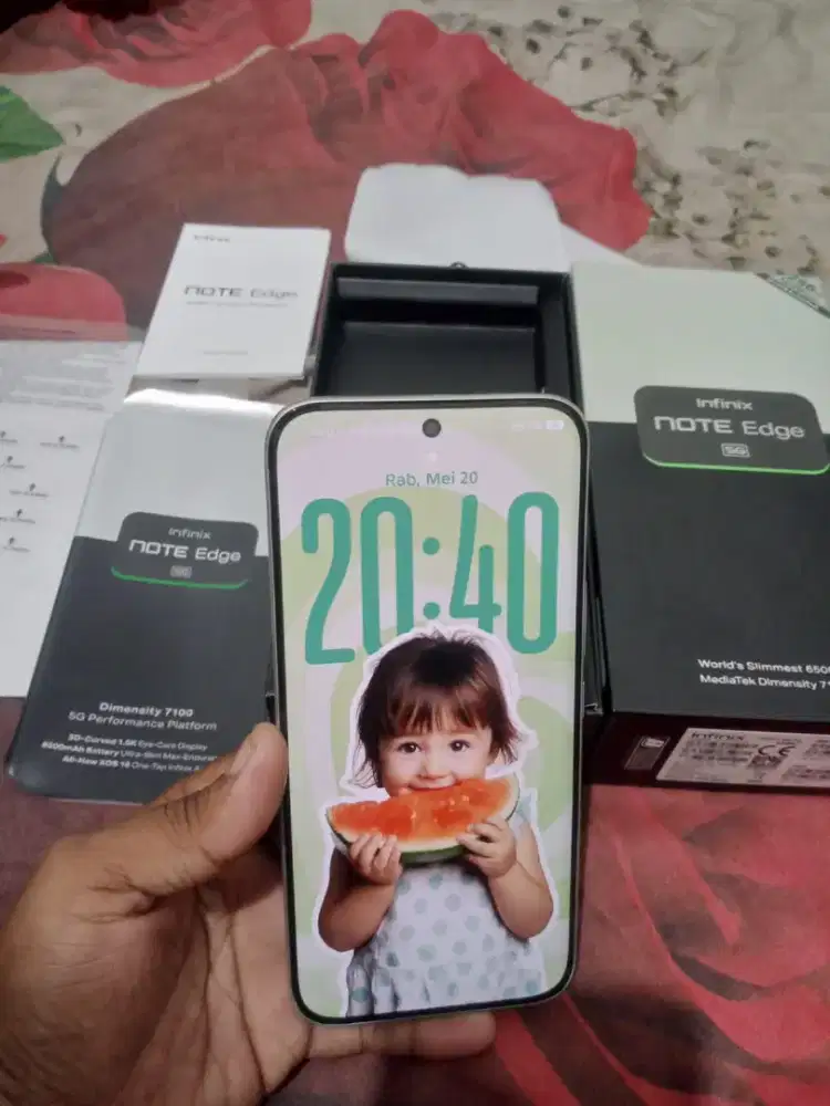 Infinix note edge 5g 8/256GB