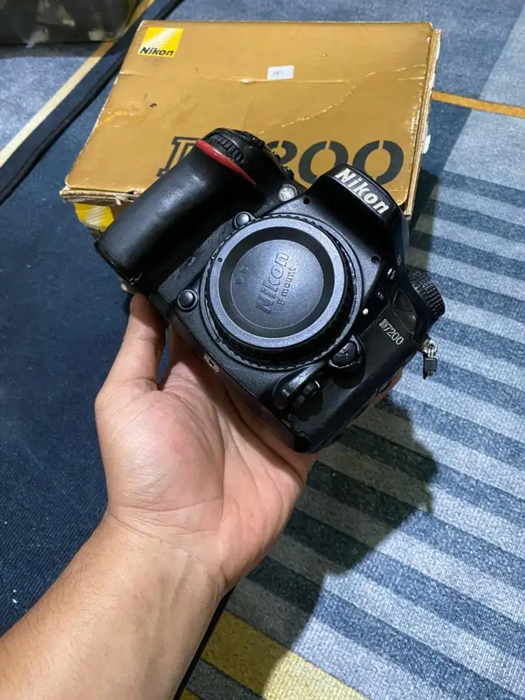 Kamera dslr nikon D7200 fullset body normal wifi
