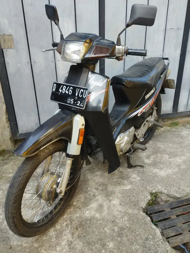 Suzuki crystal 1994