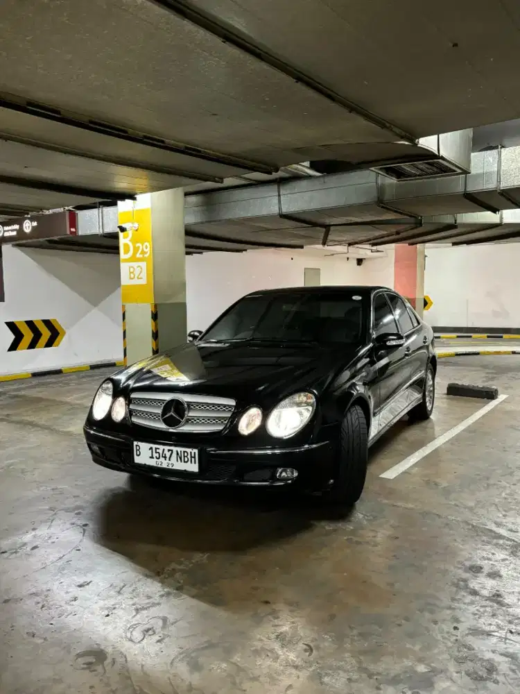 Mercedes Benz E 260 Elegance Tahun 2005