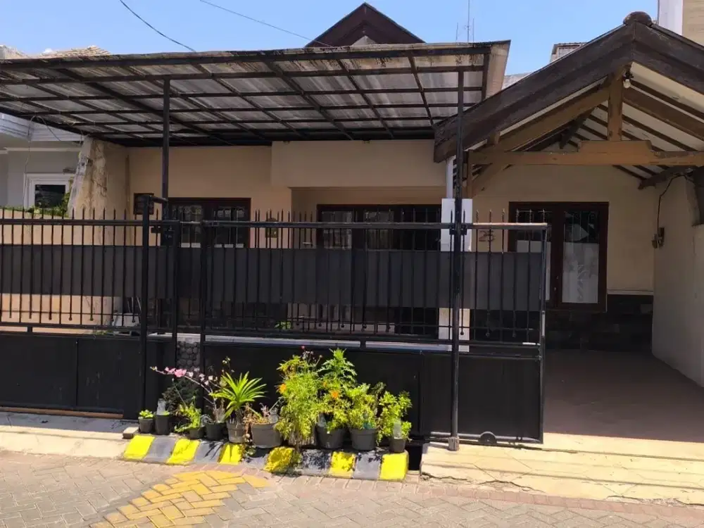 Simpang Darmo Permai Selatan