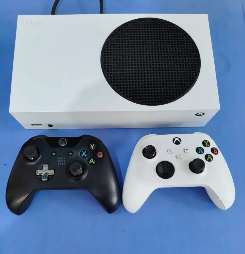 Xbox Serie S 500 GB 2 Stick
