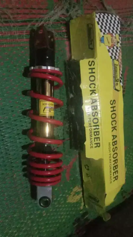 Shock Beker belakang motor metik