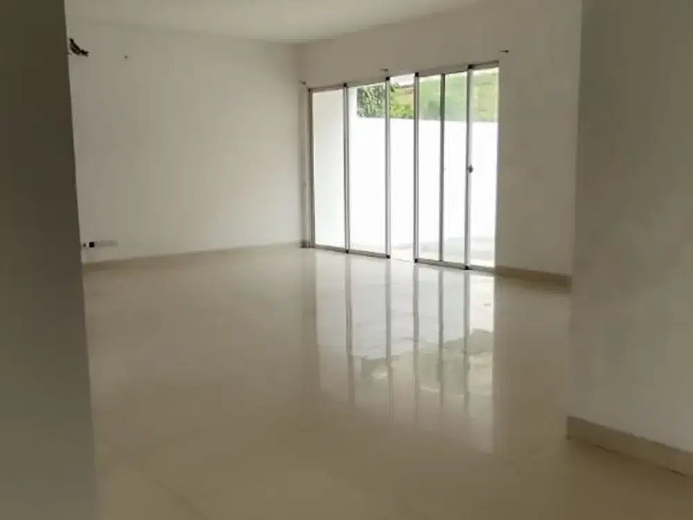 Dijual rumah bagus siap huni di Jakarta Garden City Cluster D'banyan