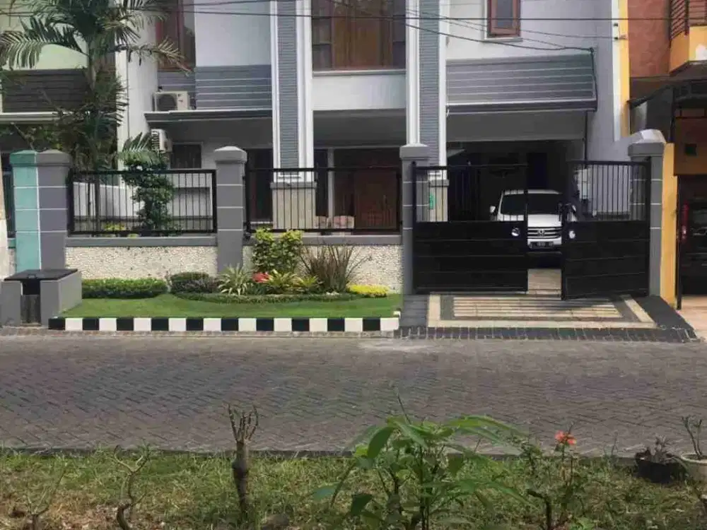 DiJual Cepat Turun Harga Lagi Rumah Terawat Siap Huni Full Furnished Tinggal Bawa Koper Babatan Pratama Wiyung Surabaya.
