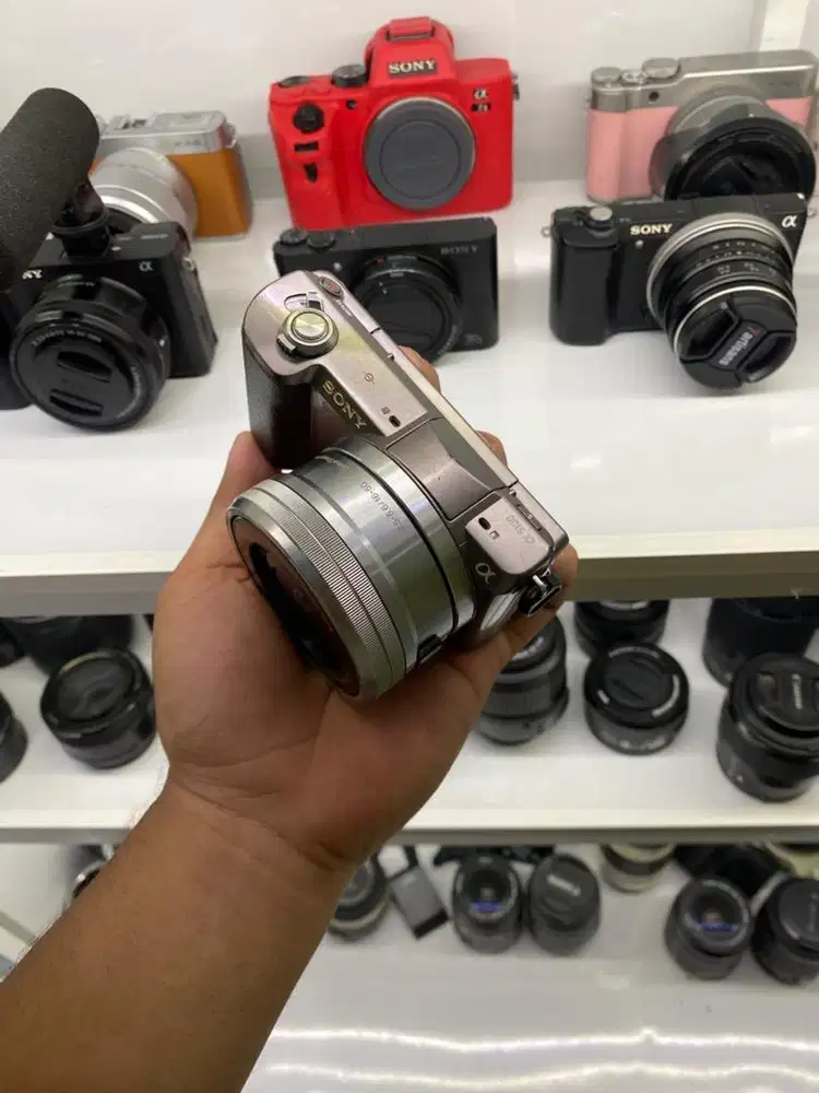 Kamera mirorles sony A5100 lensa kit 15-45 normal bergaransi