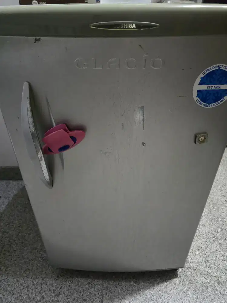 Kulkas toshiba glacio 1 pintu RUSAK