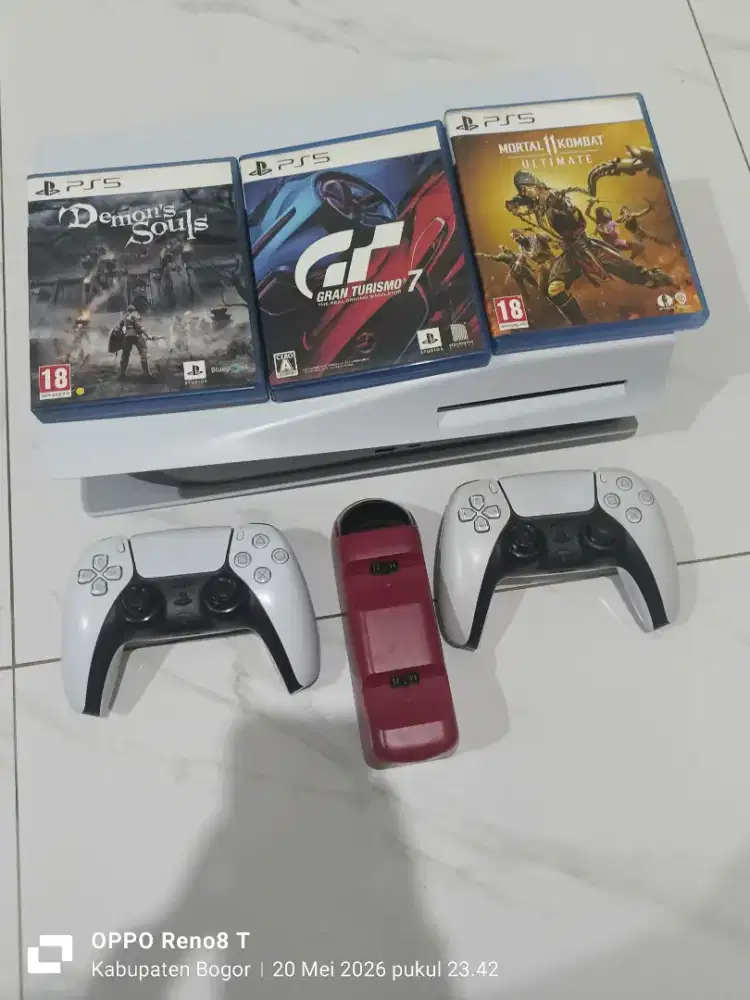 Di jual ps4 fat seri 11 1tb masih segel
