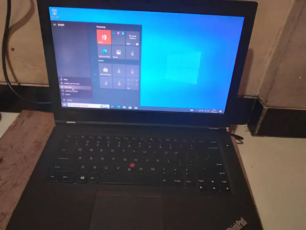 DIJUAL LAPTOP LENOVO THINKPAD RAM 8GB/512GB SIAP PAKAI  KERJA SEKOLAH
