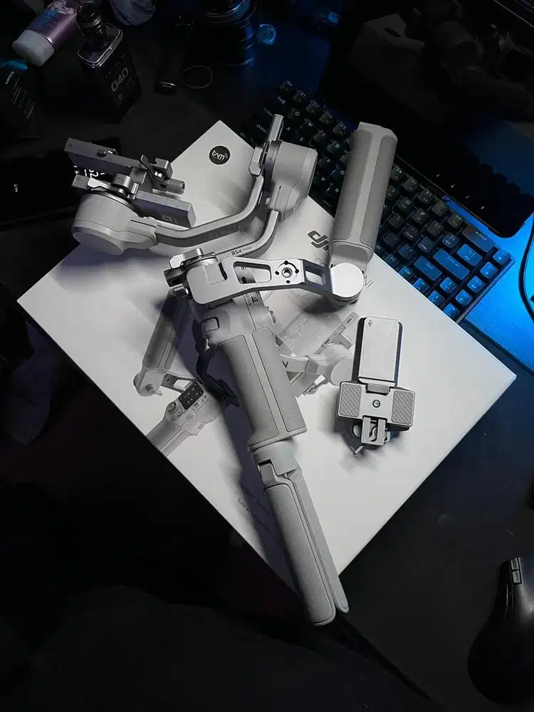 Gimbal Stabilizer DJI RS4 MINI COMBO TAM (Baru 3 kali pakai)
