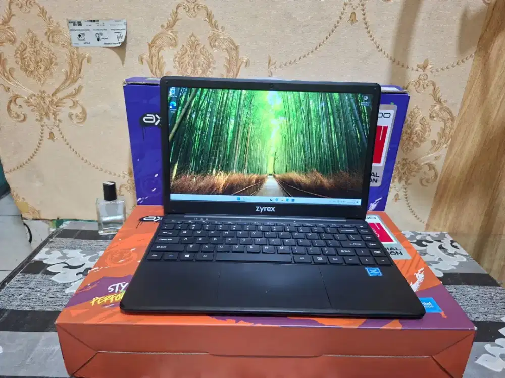 Laptop Zyrex Sky 232 New Generation