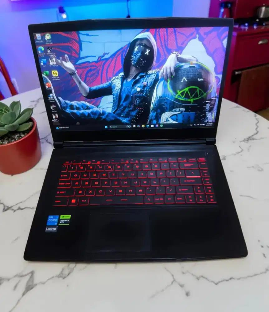 MSI Thin 15-EVOLVED12 UCX [GEN 12 RTX] RAM 16Gb SSD 512GB  VGA  RTX