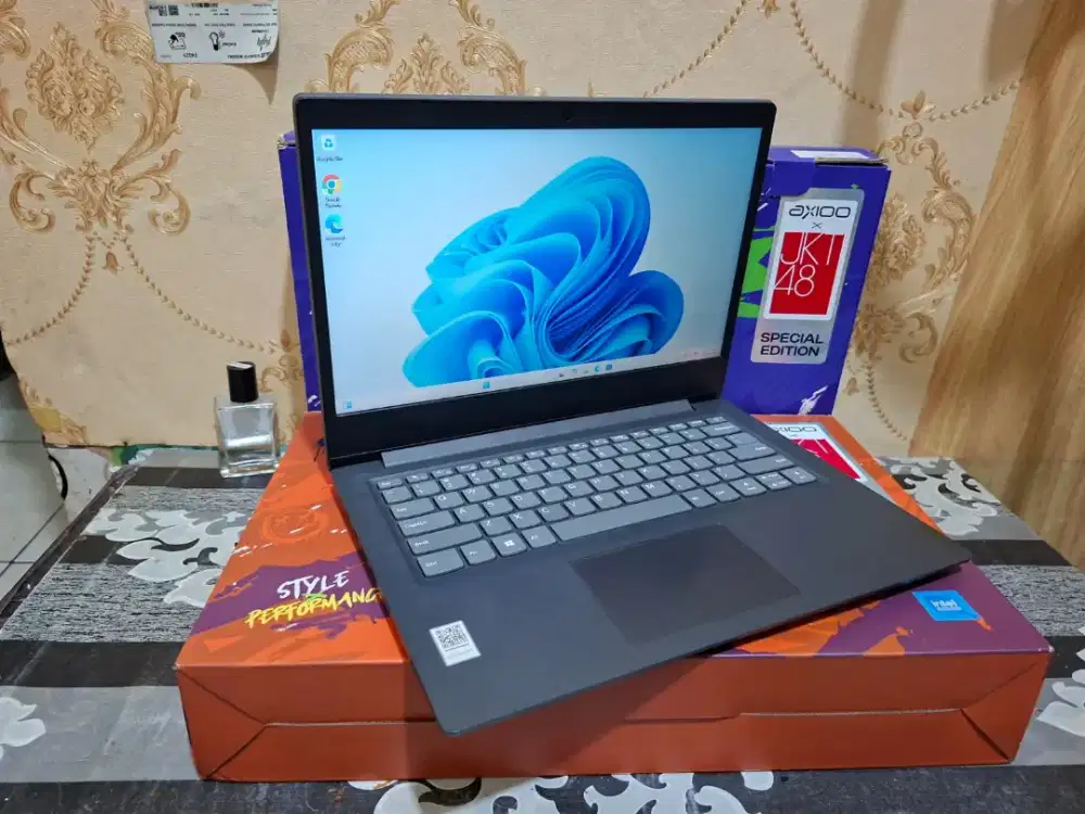 Laptop Lenovo Ideapad V14-ADA