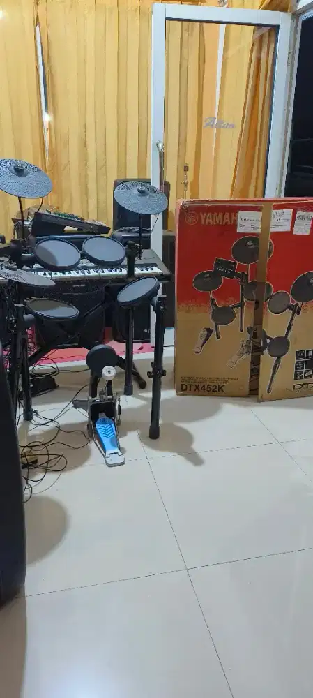 Yamaha DTX 452K