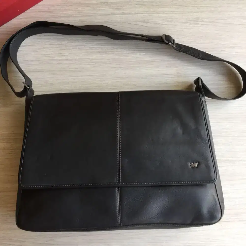 Braun Buffel messenger bag laptop tablet tas kulit second original