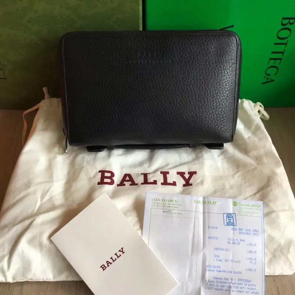 Bally M Bass clutch bag leather casual original