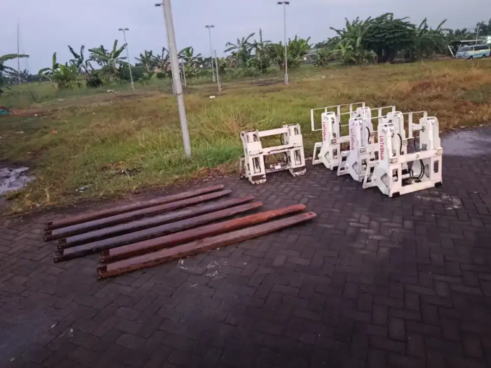 Sepatu fork dan hinged fork 2,5ton