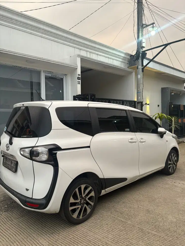 Toyota Sienta 2017 Bensin