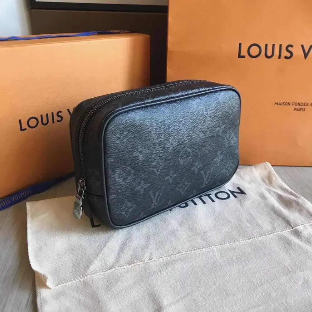 Louis Vuitton toilet pouch eclipse originsl