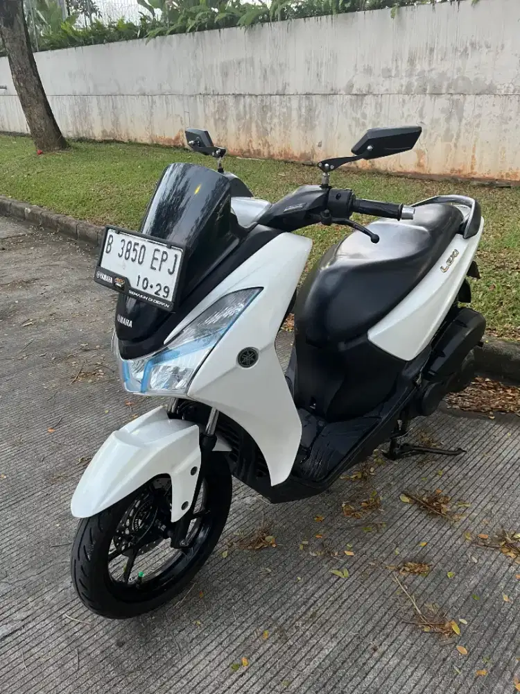 Lexi 125 Cc Kunci Putih Glossy