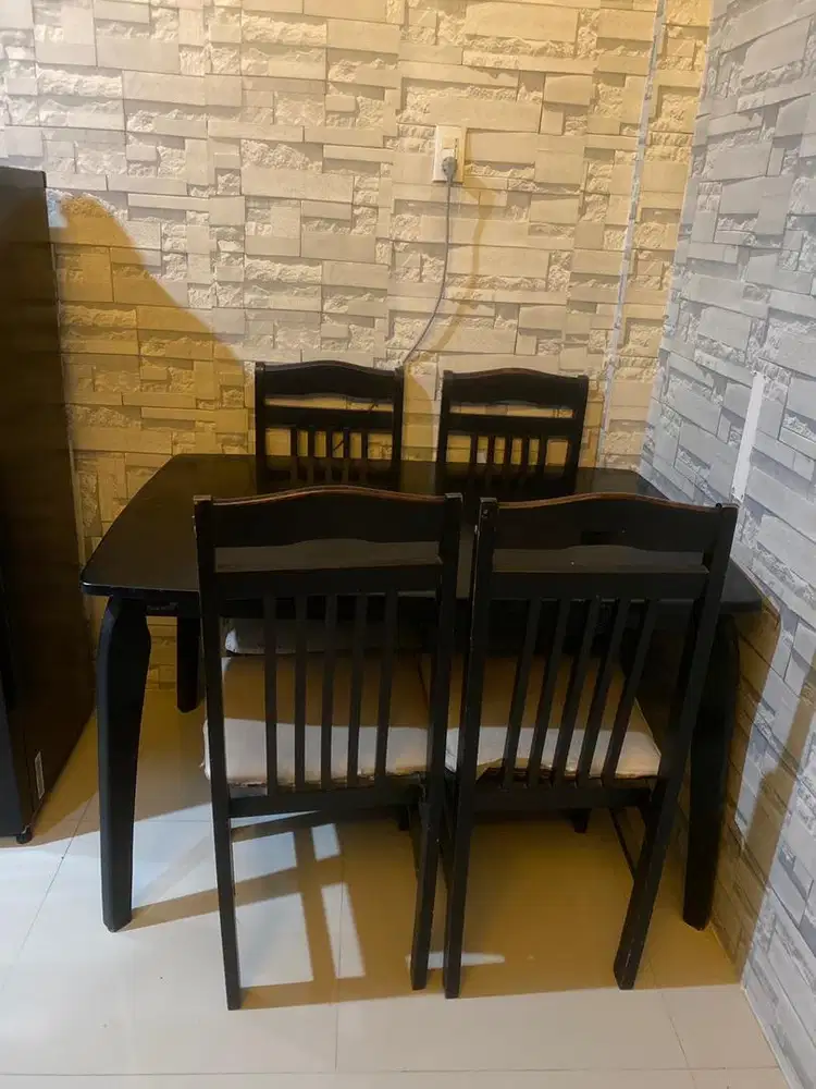 Meja makan kayu murah aja
