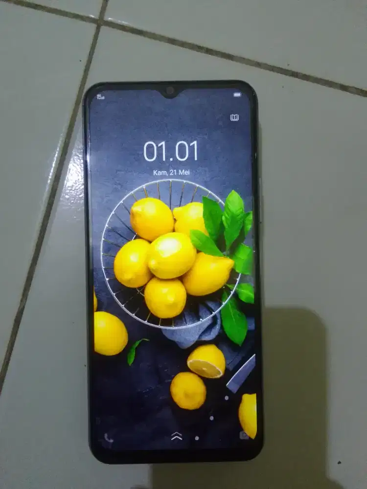 Vivo y20 4g ram 3/64