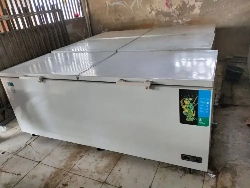 Freezer box kapasitas 1200lt merek rsa terbaru barang normal