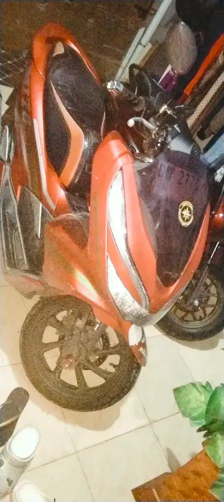 DIJUAL CEPAT HONDA PCX 150 CC THN 2019 HRGA 17JT NEGO TIPIS