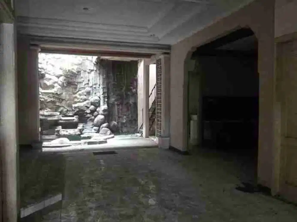 JUAL CEPAT RUMAH BESAR 2 LANTAI HARAPAN INDAH BEKASI HARUS TERJUAL