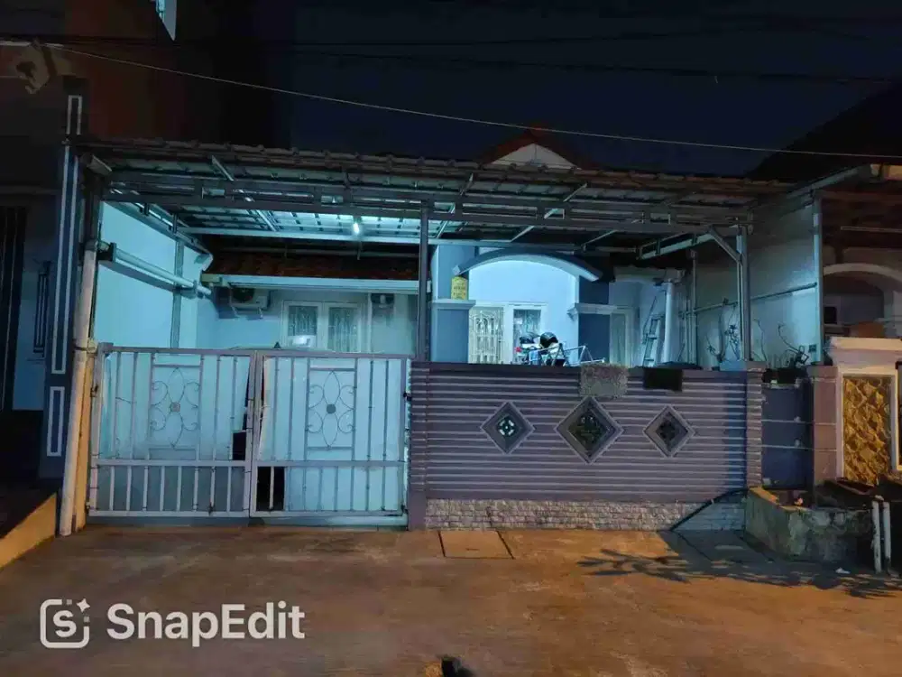 JUAL RUMAH RAPI BAGUS SIAP HUNI DALAM CLUSTER BOULEVARD HIJAU HARAPAN INDAH BEKASI