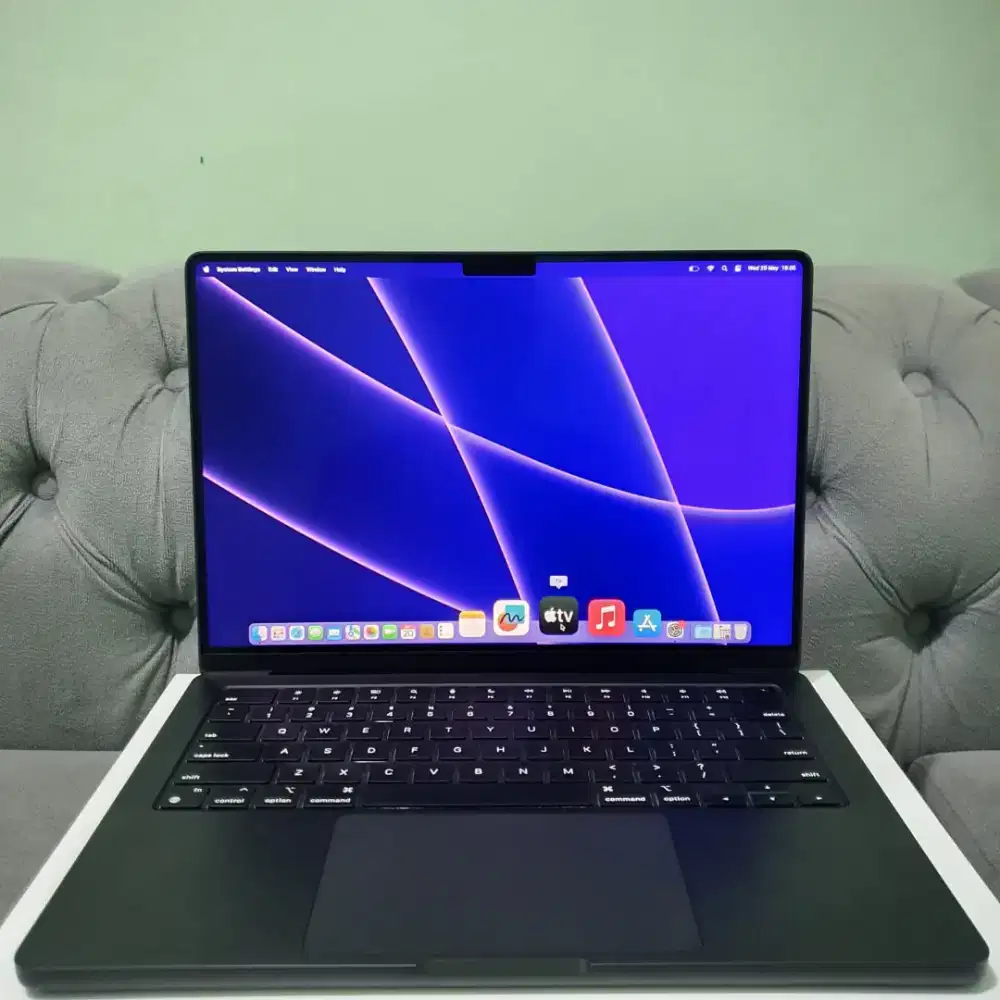 Apple Macbook Pro M4 2024 14 inch 16GB/512GB-Space Black ex Digimap