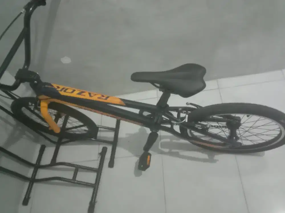 Di jual sepeda razor pro XL butuh duit