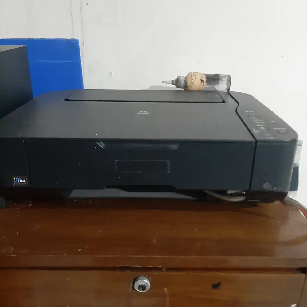 Printer hitam canon