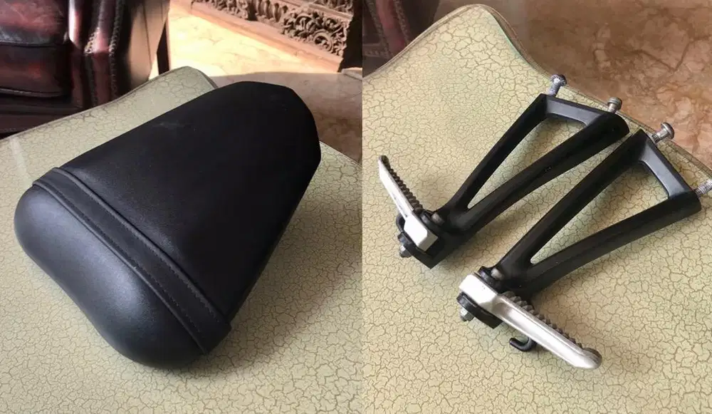 Yamaha R6 rear seat foot peg