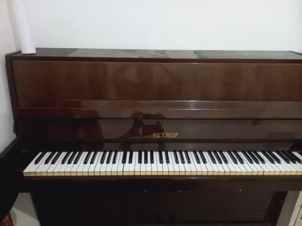 PIANO PETROF UPGRADE, BEKAS