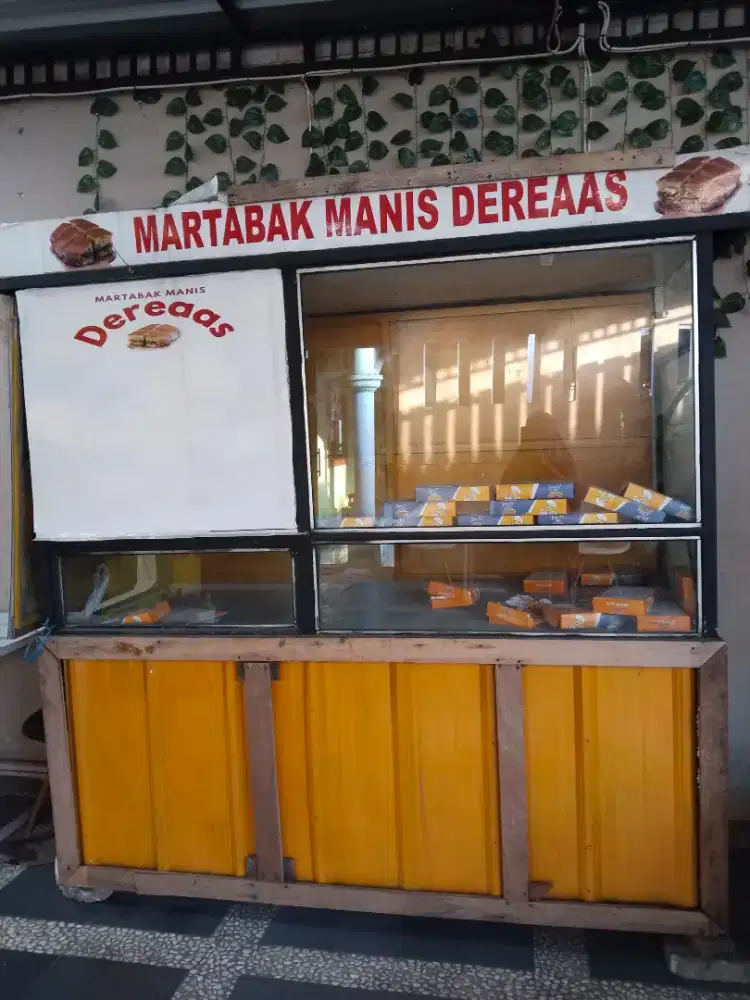 Gerobak martabak bekas kokoh