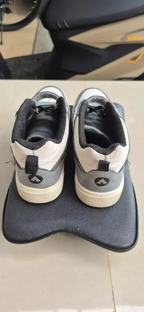 Sepatu anak airwalk uk36 insole 24