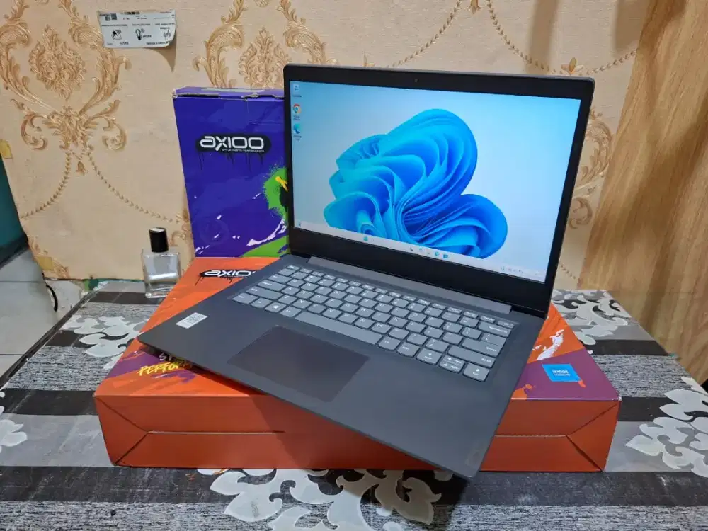 Laptop Lenovo Ideapad V14-ADA