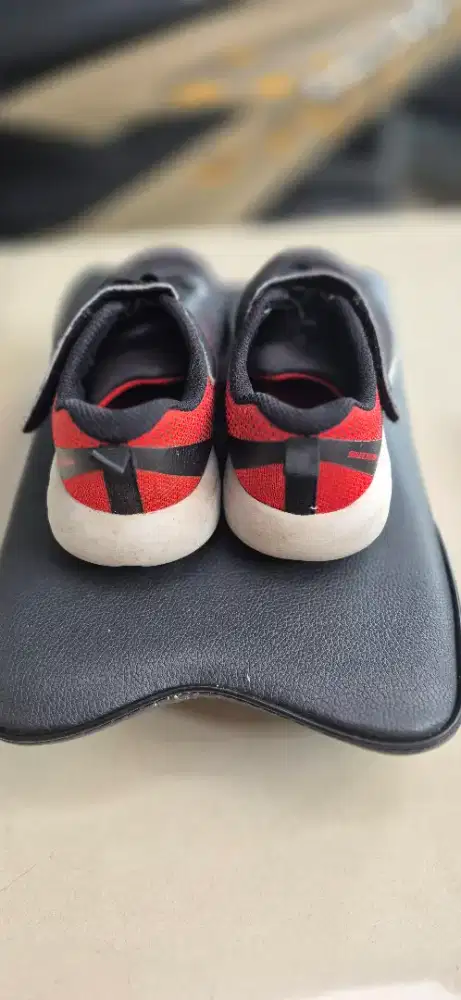 Sepatu anak skechers ori uk29 insole 18/19 cm