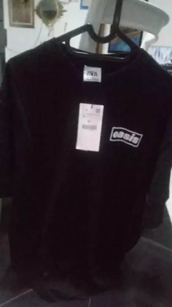 Kaos Zara oasis unisex