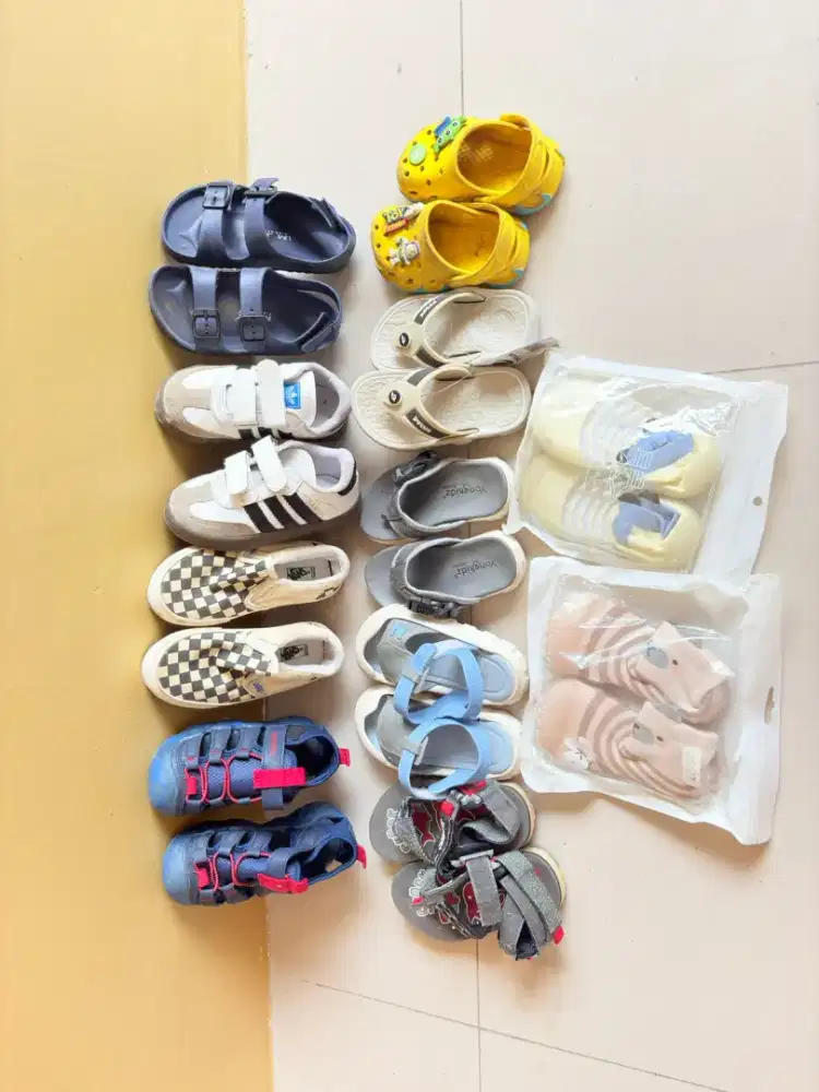 Jual sendal anak usia 2-3 th
