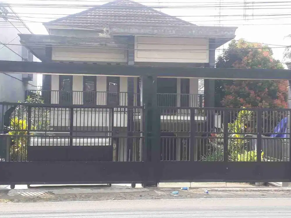 rumah di kontrakan pinggir jalan raya cocok buat kantor atau usaha