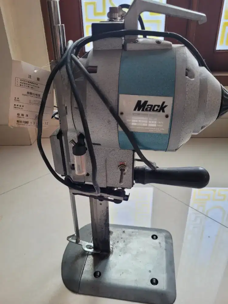 Mesin potong kain merk KM 8 inch