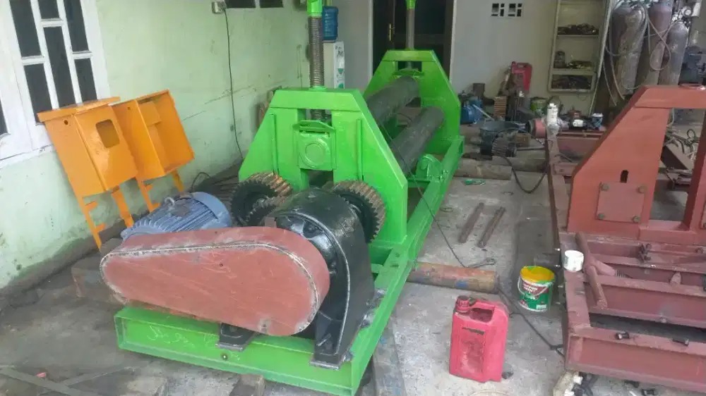 Mesin roll plat bending pipa