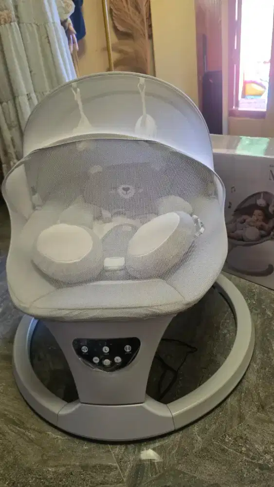 Ayunan Bayi Sugar Baby Automatic Swing Bed