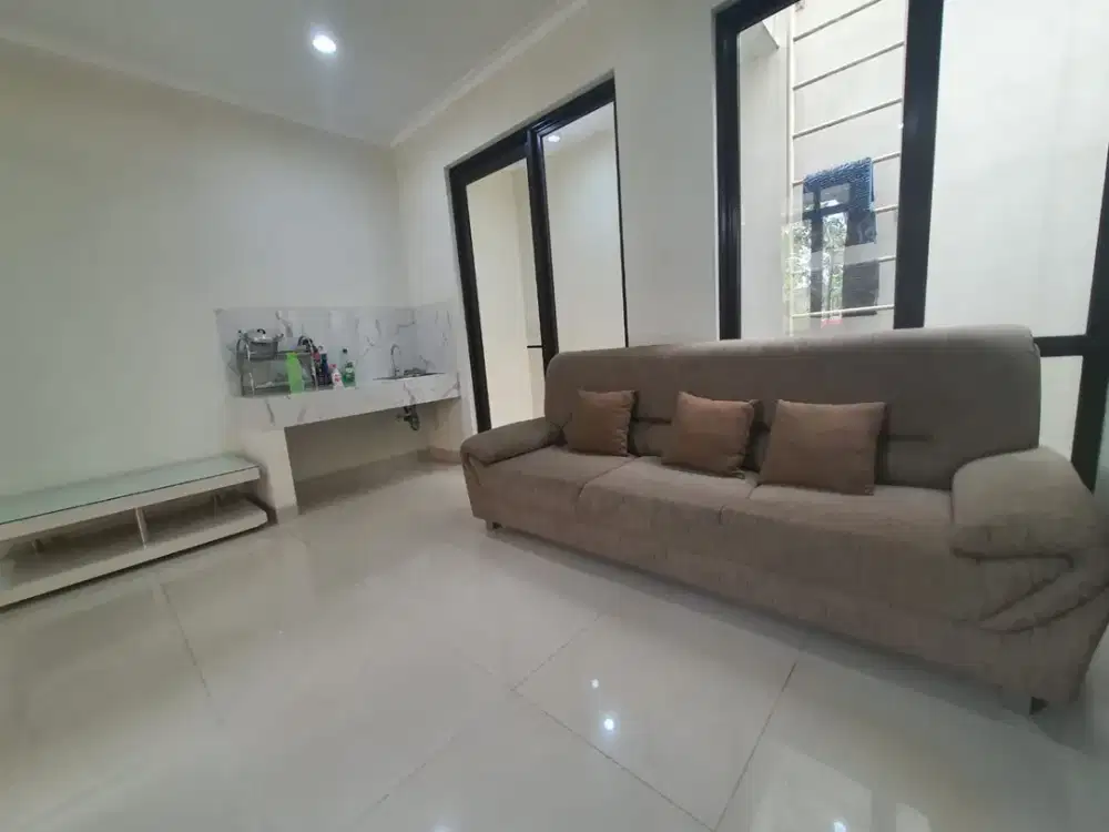 DISEWA RUMAH 2 LANTAI FULL FURNISH DI PODOMORO DEKAT STT TELKOM, TOL, TRANSMART, DAN CLUB HAUSE